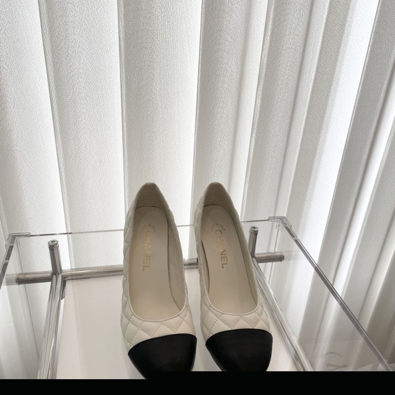 Ch*el sandals